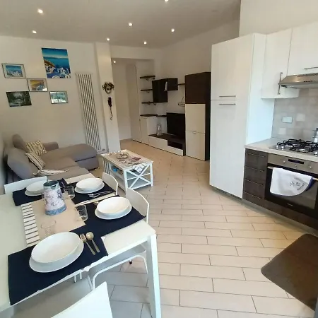Con Stupenda Vista Mare Zona Bristol Appartement Rapallo